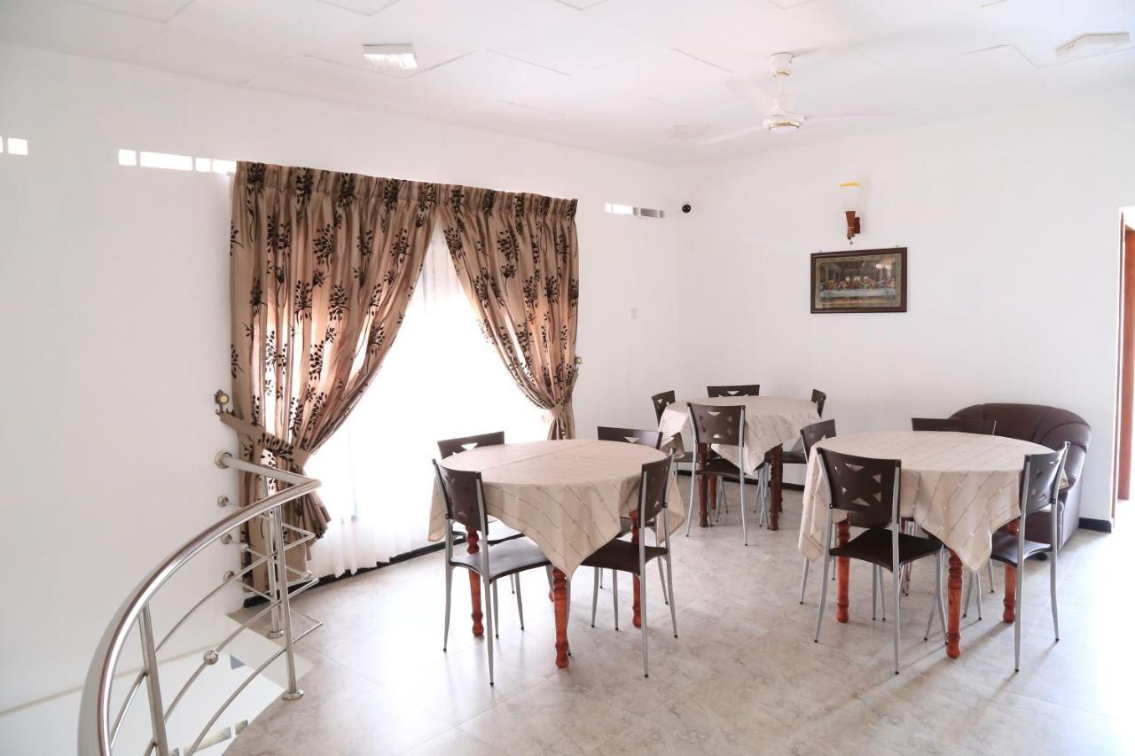 Yaarl Holiday Jaffna Exterior foto